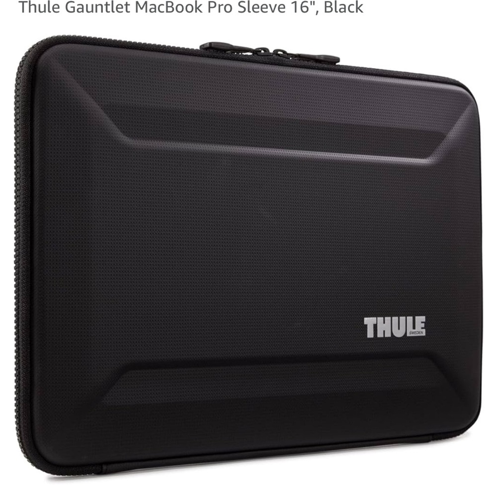 Thule Gauntlet Macbook Pro Sleeve 16” black